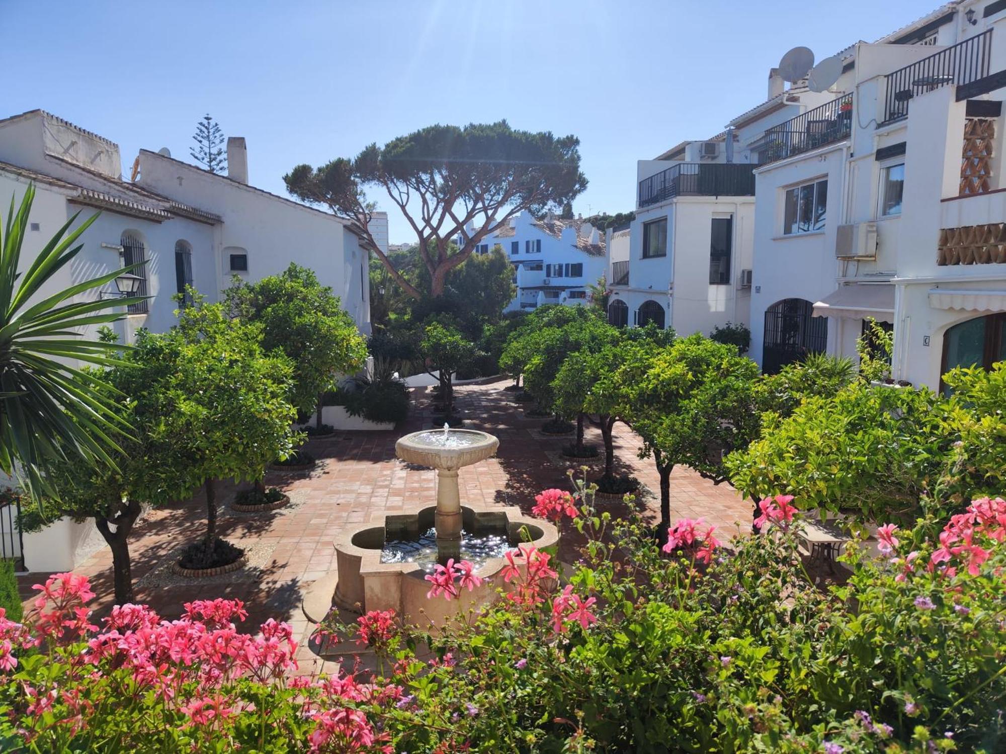 Sitio de Calahonda Dona Lola , Luminoso Apartamento Calahonda, Mijas מראה חיצוני תמונה
